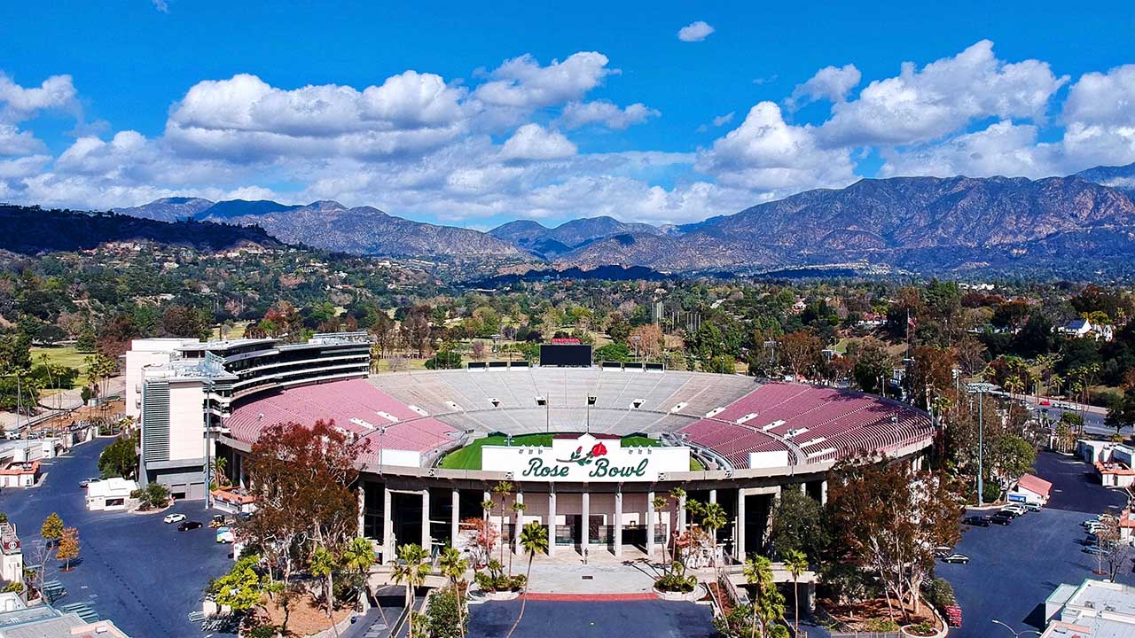 Rose Bowl Beauty Shot